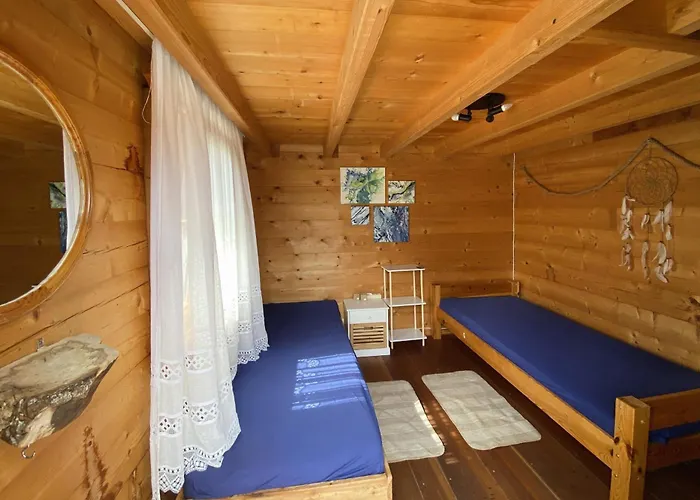 Blockhuette Am Flugplatz Mit Pool *